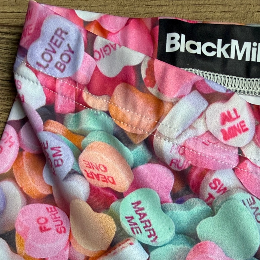 BlackMilk Pastel Candy Heart Print Leggings - Picture 3 of 6